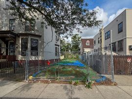 244 Saratoga Avenue | 1,015 SF Bedford-Stuyvesant Vacant Lot for Sale - Zoned for Residential Development