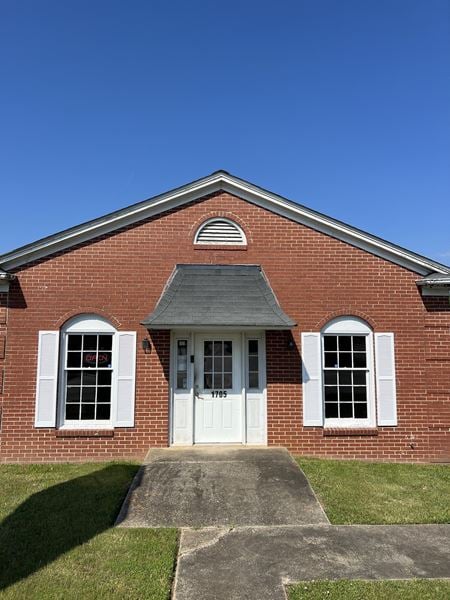 Office space for Sale at 1705 N Main St in Anderson
