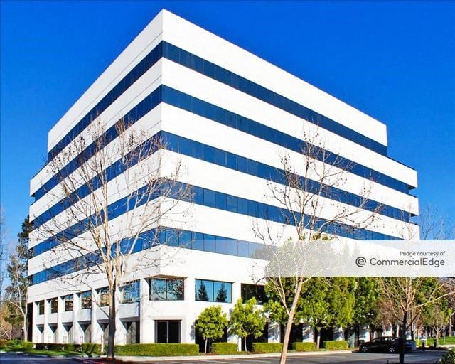 Airport Place - 2001 Gateway Place