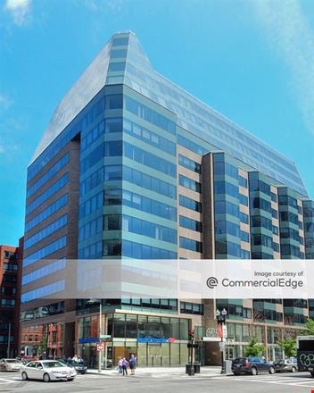 One Exeter Plaza