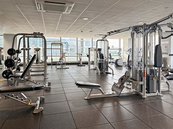 Regus - Burnaby - Solo District