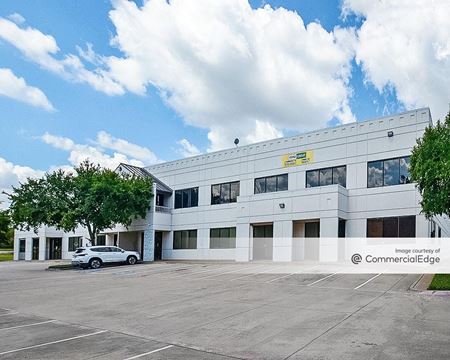 Industrial space for Rent at 2145 Chenault Drive in Carrollton