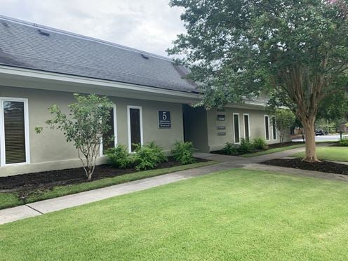 5 Oglethorpe Professional Blvd
