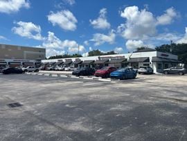 Davie Plaza