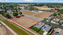 ±1.08 Acres of Prime Commercial Land in Lemoore, CA