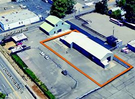 Large Industrial Warehouse w/Yard