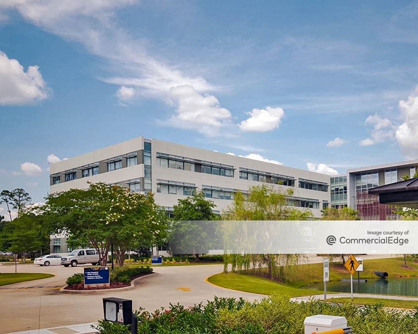 100 Northpark Blvd 100 Northpark Blvd Office Building