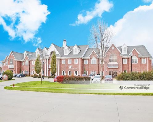 Williamsburg Village - 3400 Plantation Drive