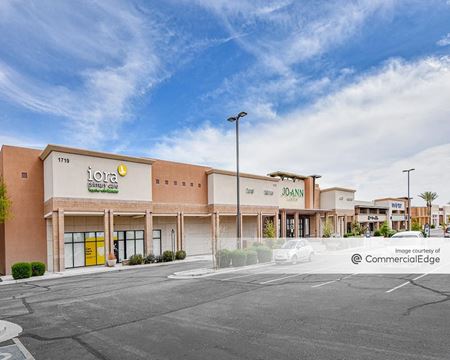 Retail space for Rent at 1611 North Dysart Road in Avondale