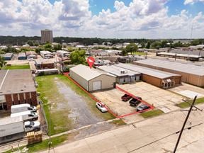 ±3,600 SF Renovated Office/Warehouse with Live/Work Setup