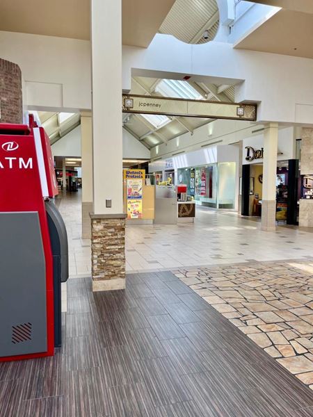 K09      Space Photo Gallery 6