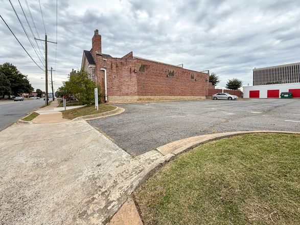 Office/Warehouse Building for Lease or Sublease in Downtown Little Rock