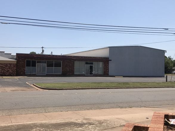 3101 N 12th