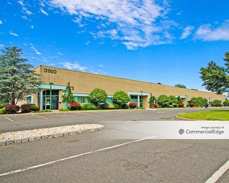 Office space for Rent at 3900 Park Avenue in Edison