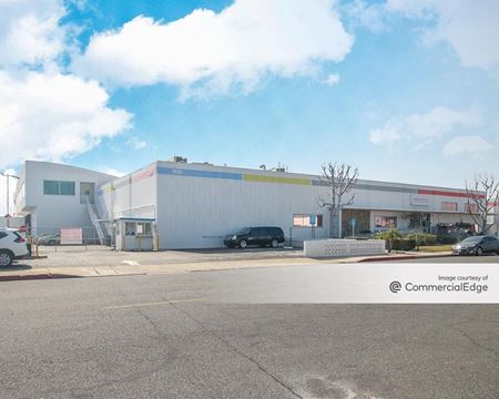 Commercial space for Rent at 1630 West Industrial Park Street in Covina