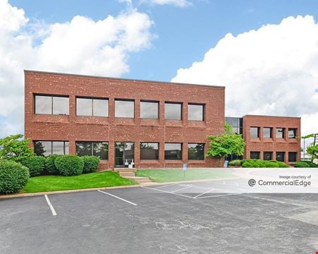 Office space for Rent at 8860 Ladue Road in St. Louis