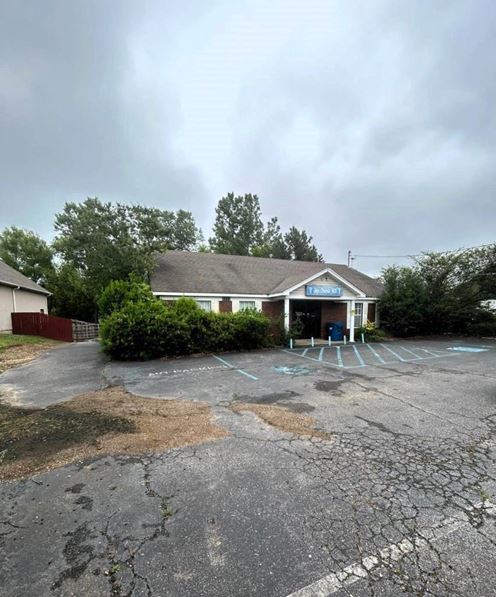 1721 Highway 51 S