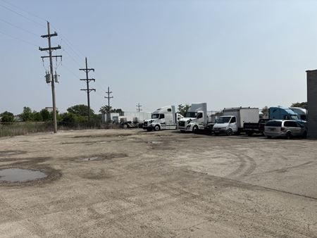 Industrial space for Sale at 6111 South Sayre Avenue in Chicago