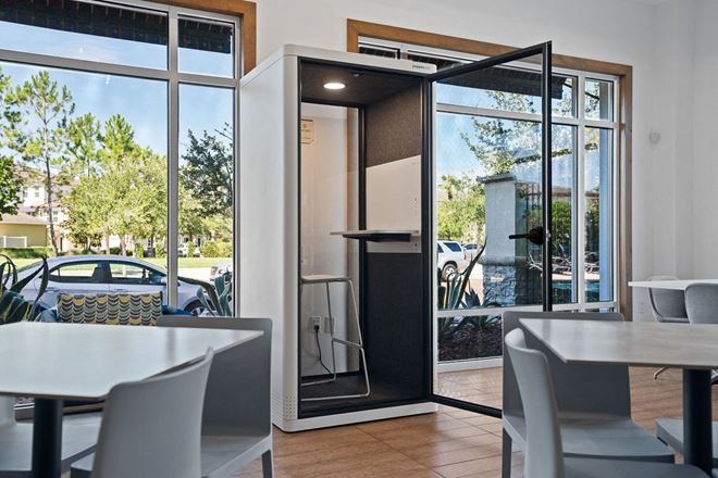Apt CoWork - at The Marq Highland Park