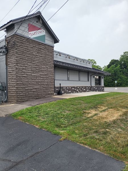 Commercial space for Sale at 1825 N Grand River in Lansing