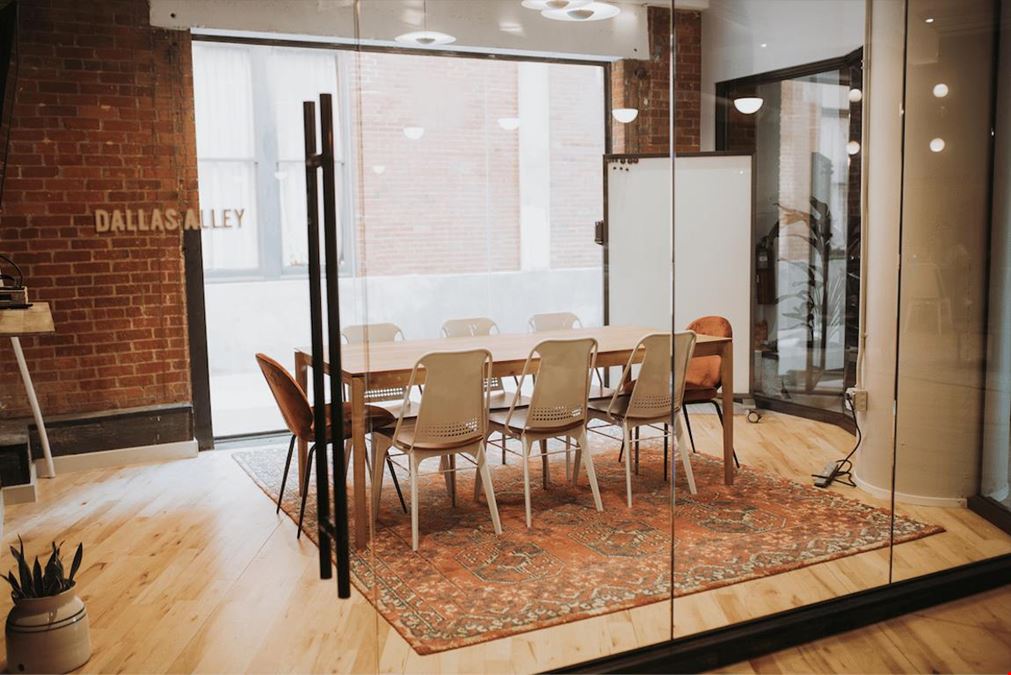 Common Desk - West End