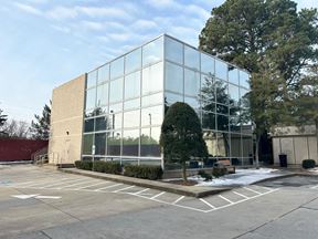 790 Pershing Rd