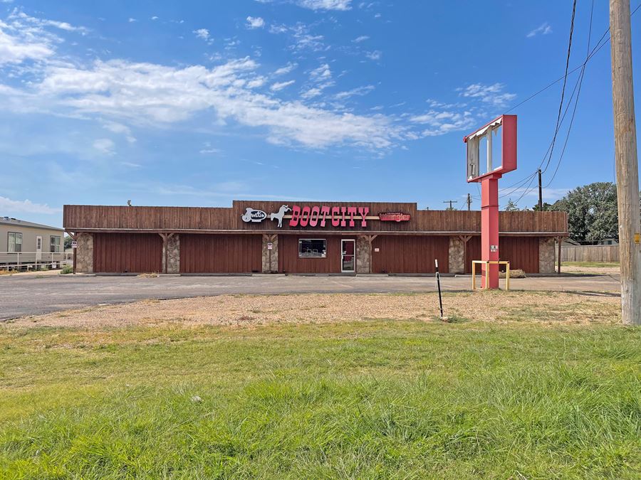 West Lubbock Flex Space