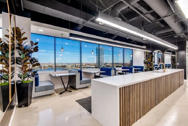 Lucid Private Offices - 511 East John West Carpenter Freeway