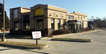 Photo of commercial space at 847 E. Green Bay Avenue in Saukville