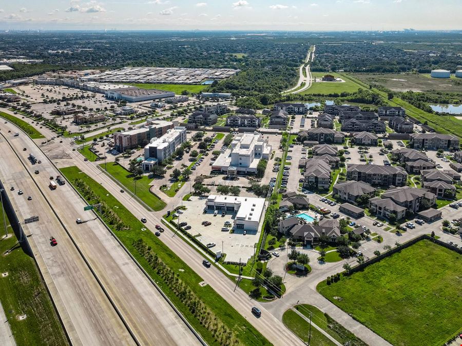 Resi Plaza