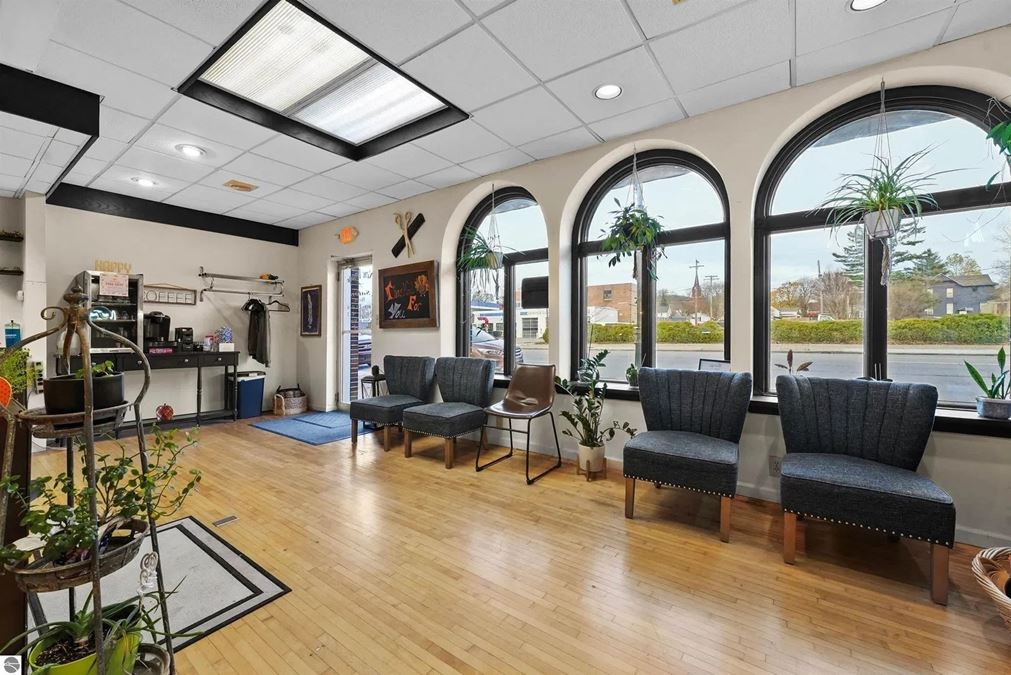 Historical Building (2,050 SF) and Business (Hair Salon)
