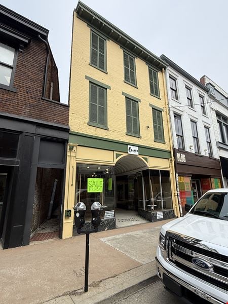 Retail space for Sale at 32 West Pike Street in Covington
