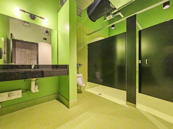 Hello Apartments - Retail