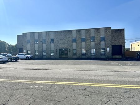Photo of commercial space at 29 Grove St in South Hackensack