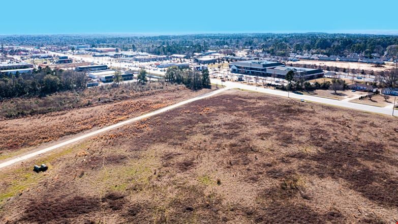 25.61+/- acres Retail Tract A