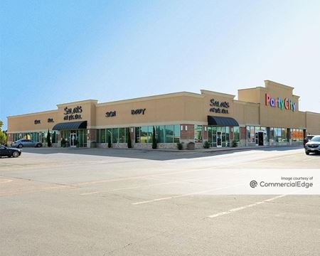 Retail space for Rent at 1427 West Pipeline Road in Hurst