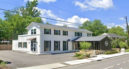 Photo of commercial space at 1625 Oxmoor Rd in Homewood