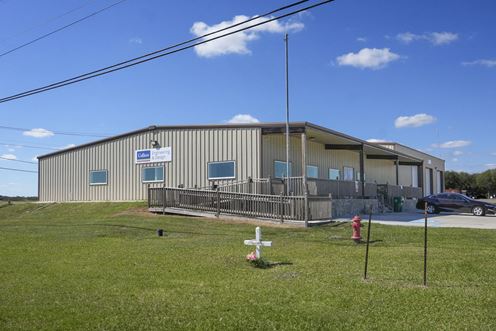 Net Leased | 2020 N BUS Hwy 35