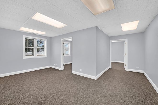 29W030 Main St, Unit 202, Warrenville, IL, 60555