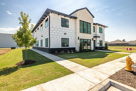 Commercial space for Sale at 7627 E 126th ST in Bixby