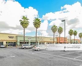 Lakewood Plaza Marketplace