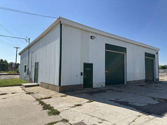 Storage Yard & Shop