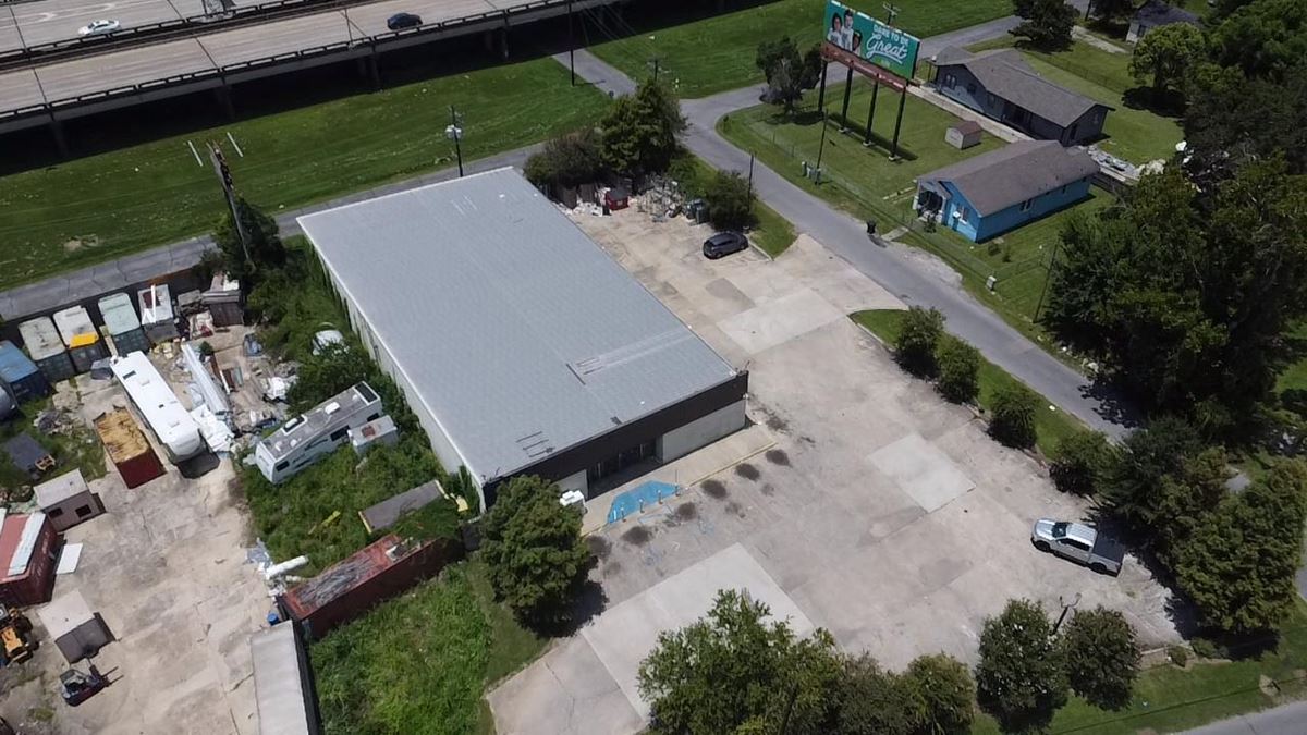 Freestanding Commercial Building