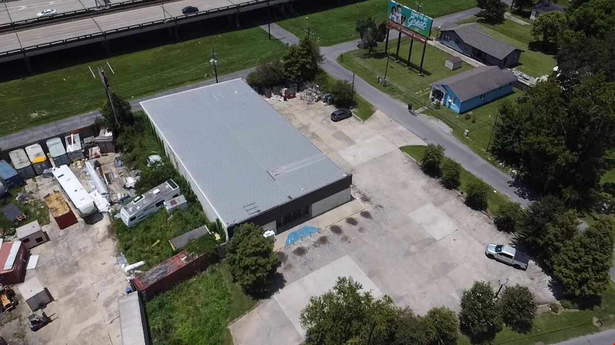 Freestanding Commercial Building