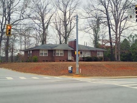 Photo of commercial space at 1586 Skylyn Drive in Spartanburg