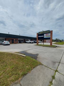Larsen Plaza Offices