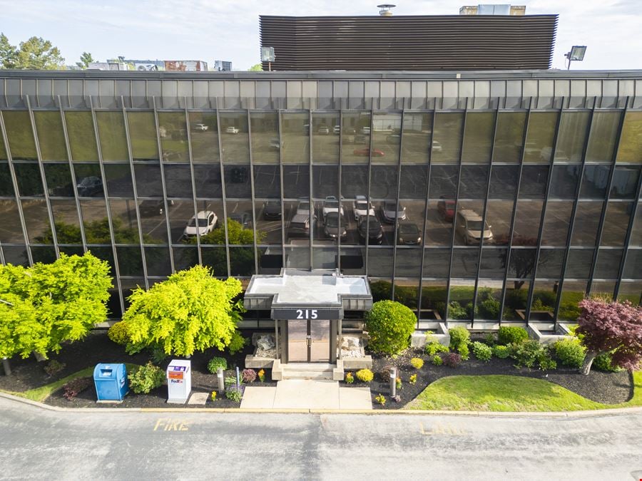 215 W Church Rd