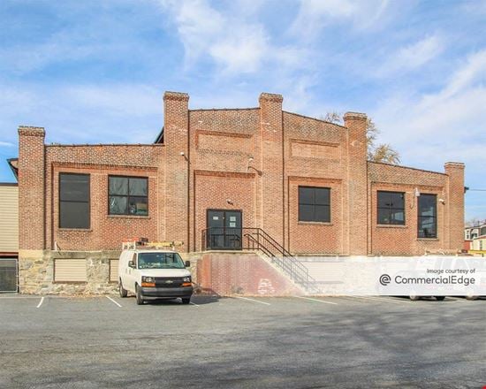 800 New Holland Avenue