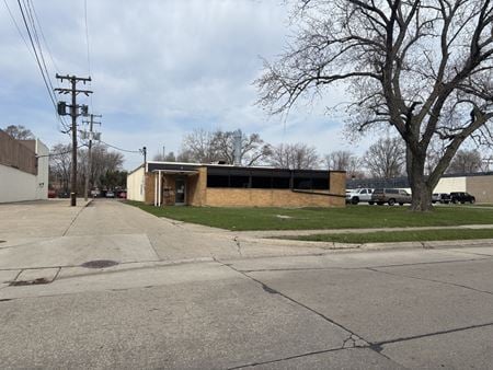 Industrial space for Rent at 23539 Pinewood St in Warren