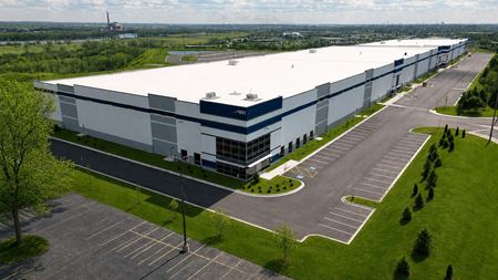 Industrial space for Rent at 801-851 Independence Boulevard in Romeoville